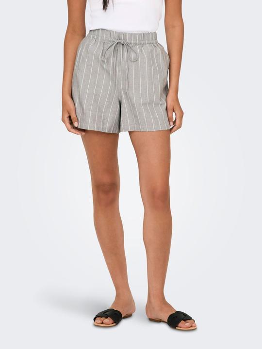 Actual product image JdY Locker geschnitten Mittlere Taille Shorts Shorts (XL)