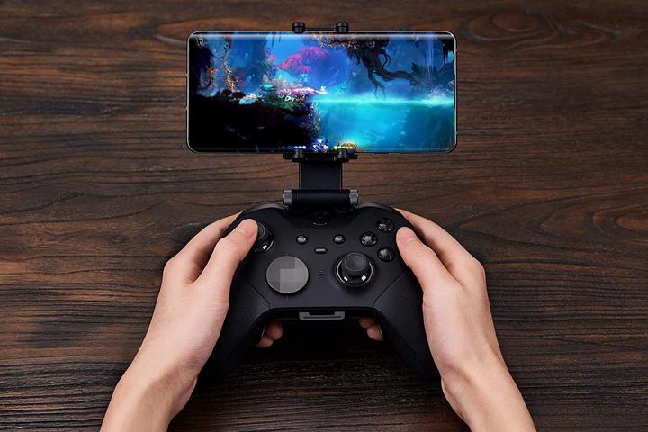 Image du produit 8bitdo Mobile Gaming-Clip (Xbox Series X)