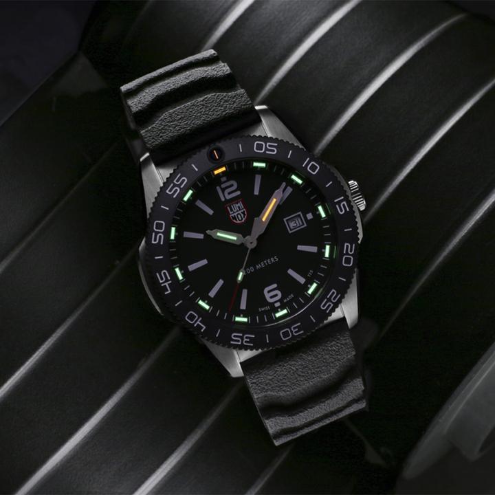 Produktbild Luminox Pacific Diver 3120 Series (Analoguhr, Swiss Made, 44 mm)
