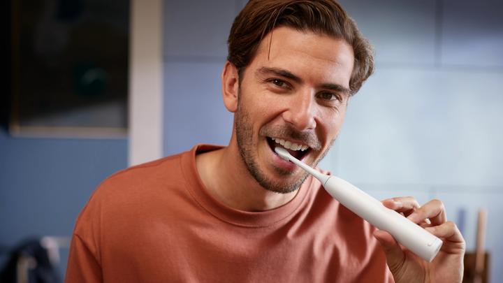 Immagine prodotto Philips Sonicare 5300 HX7108/04 Spazzolino sonico ricaricabile (Spazzolino sonico)