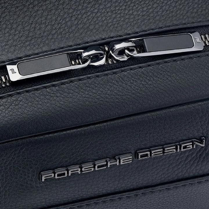 Produktbild Porsche Design Kulturbeutel / Beauty Case Roadster Leather Washbag 1010 (4 l)