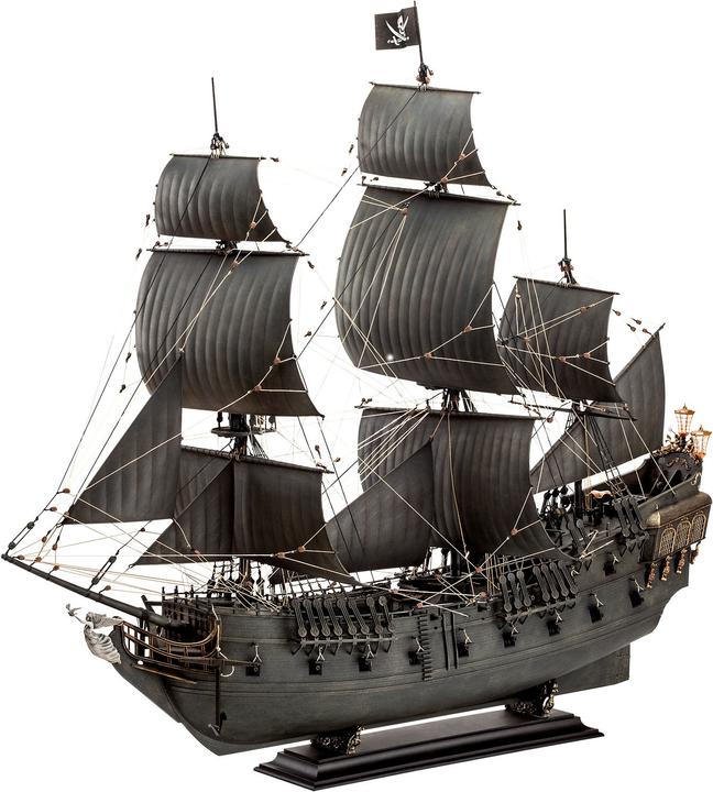 Actual product image Revell Black Pearl
