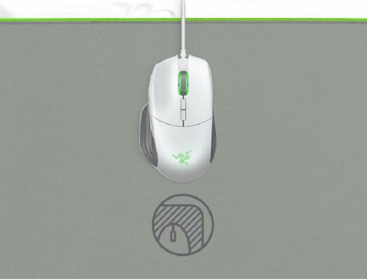 Actual product image Razer Goliathus Extended Chroma (Wide)