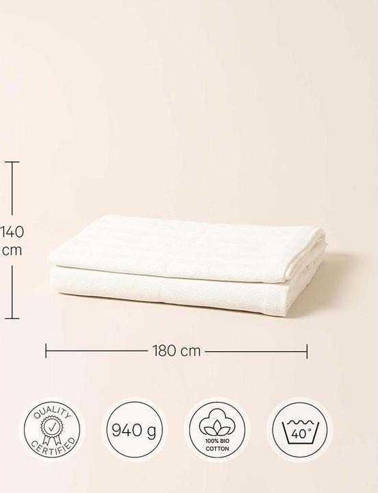 Actual product image Esmée Table cloth (150 x 240 cm)