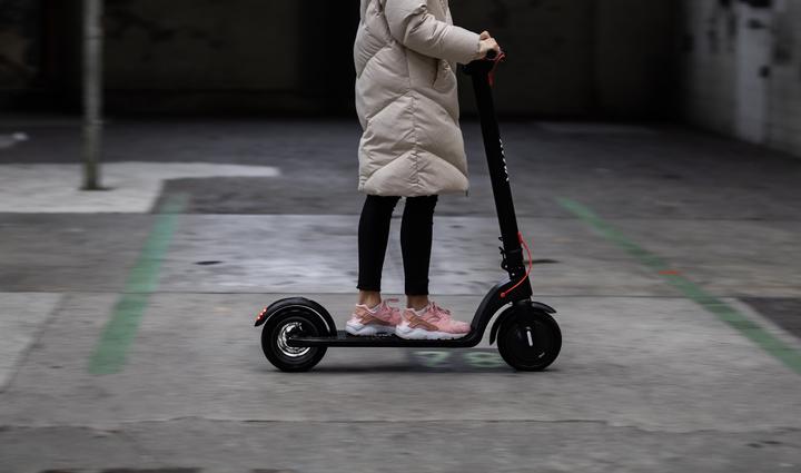 Actual product image Vmax R93 Carvee Bee Pro (20 km/h, 20 km, 350 W)