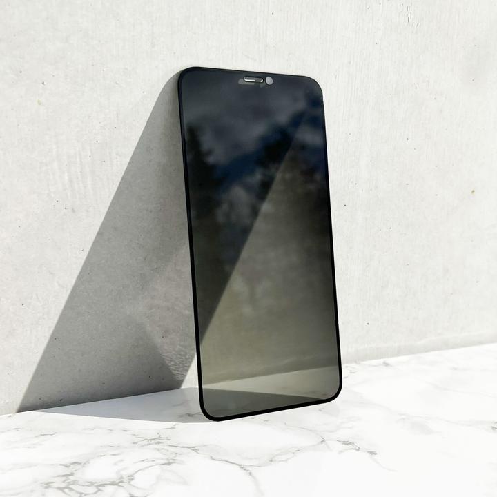 Produktbild PhoneLook 3D Privacy Anti-Spy Tempered Glass Bildschirm Schutzglas mit schwarzen Rändern (1 Stück, Apple iPhone 15 Pro Max)