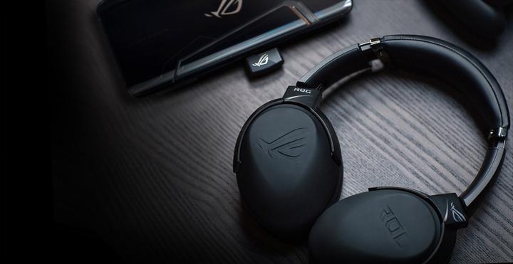 Actual product image ASUS ROG Strix Go 2.4 (Wireless)