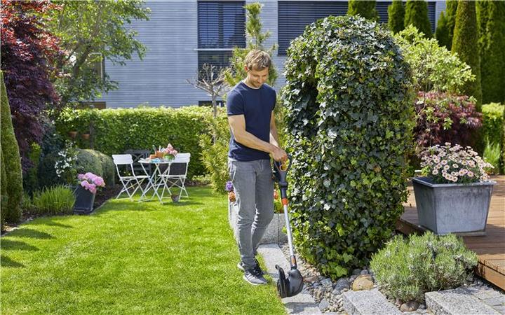 Produktbild Gardena ComfortCut Li-18/23 (Kunststoffmesser)
