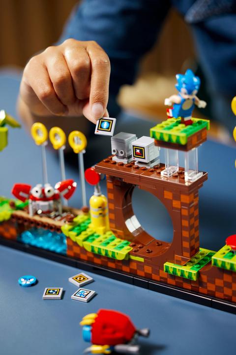 Actual product image LEGO Sonic the Hedgehog - Green Hill Zone (21331, LEGO Ideas)