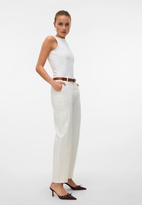 Actual product image Vero Moda VMWHITNEY Mid Rise Hohe Taille Jeans Mom Jeans (26)