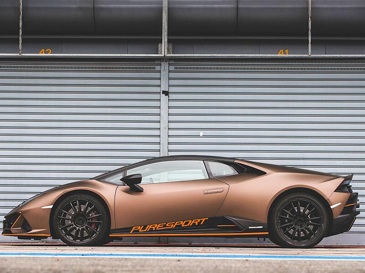 Immagine prodotto Smartbox Pilotaggio di 1 giro al volante di una Lamborghini Huracan EVO sul circuito di Hockenheim (1 pers.)
