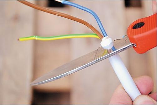 Image du produit BRW Couteau pliable pour câbles (192 mm)