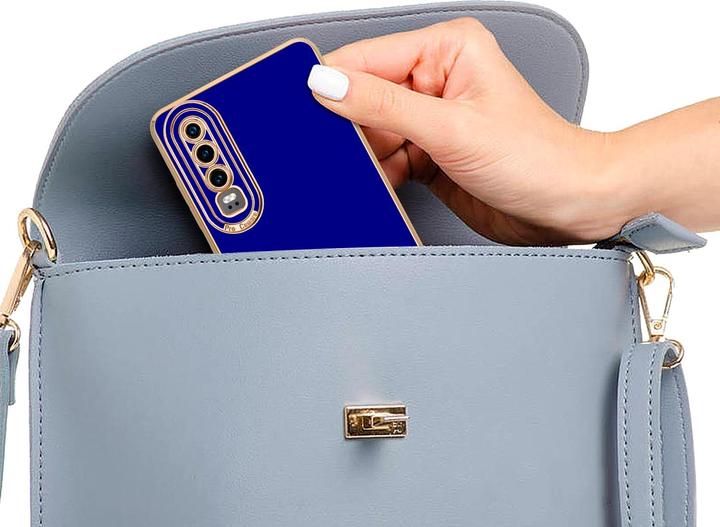 Actual product image Cadorabo TPU Cover with Camera Protection for Huawei P30 (Huawei P30)
