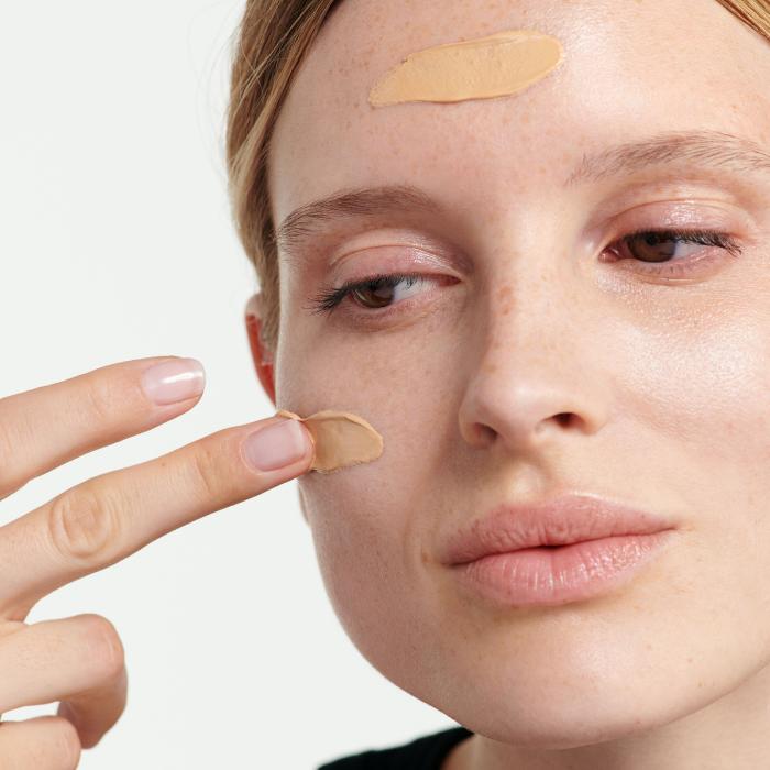 Actual product image Dr. Hauschka tinted facial sunscreen SPF30 cream (Sun cream face, SPF 30, 40 ml, 64 g)