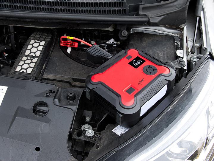 Actual product image Revolt 4in1 jump start power bank (1200 A, 16000 mAh)