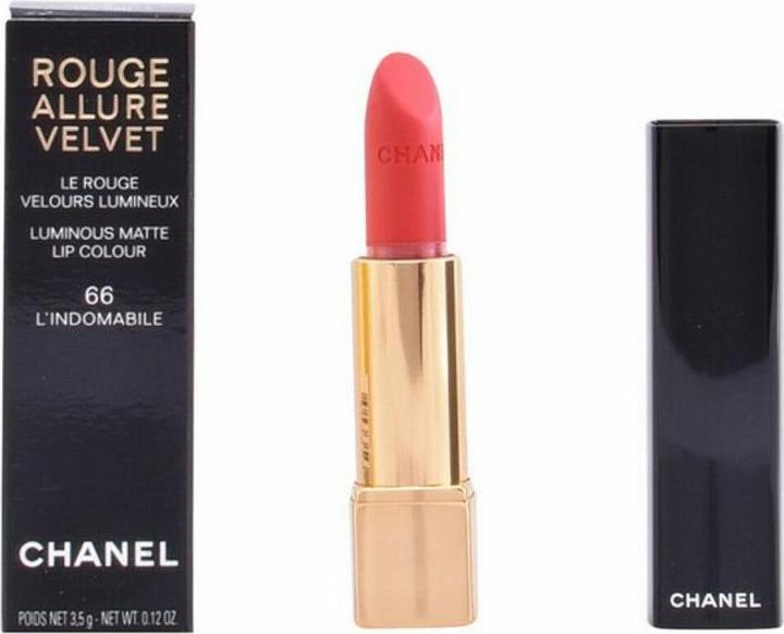 Image du produit Chanel Rouge Allure Velvet (#62 Libre)