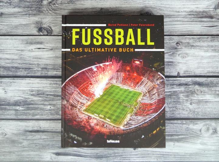 Immagine prodotto Fussball - Das ultimative Buch (Tedesco, Peter Feierabend, Bernd Pohlenz, 2024)