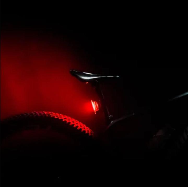 Produktbild Lezyne Strip Pro AI Alert 400+ Rear V2 (400 lm, 400 lm)