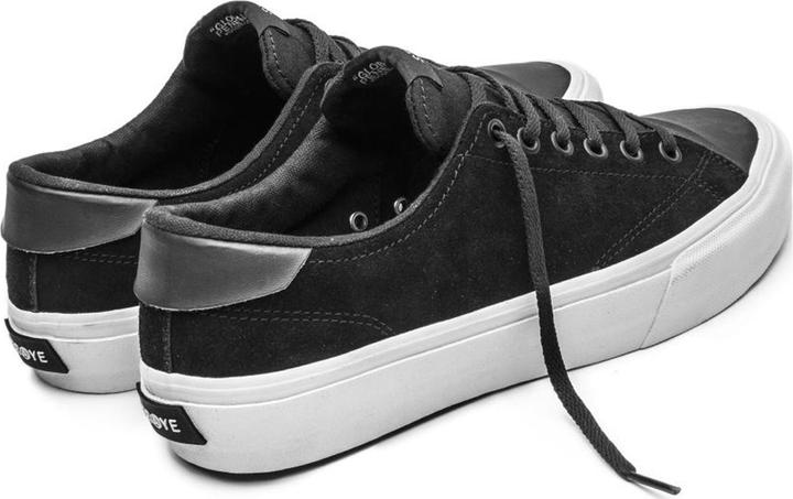 Actual product image Straye Stanley Suede (38)