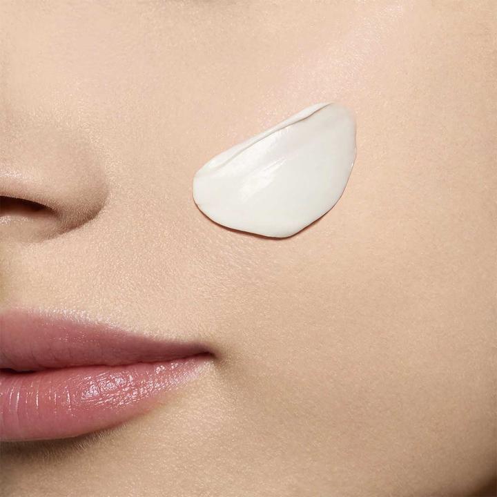 Actual product image Clarins Super Restorative Day Cream Spf 20 All Skin Types (50 ml, Day cream, SPF 20)