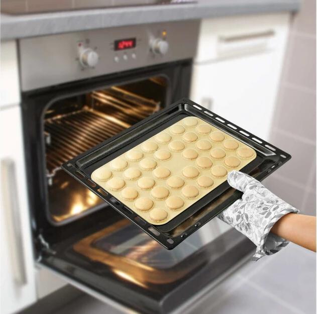 Produktbild Dr. Oetker Backmatte Sweet Sensation 1 Stück (36 x 24 cm)