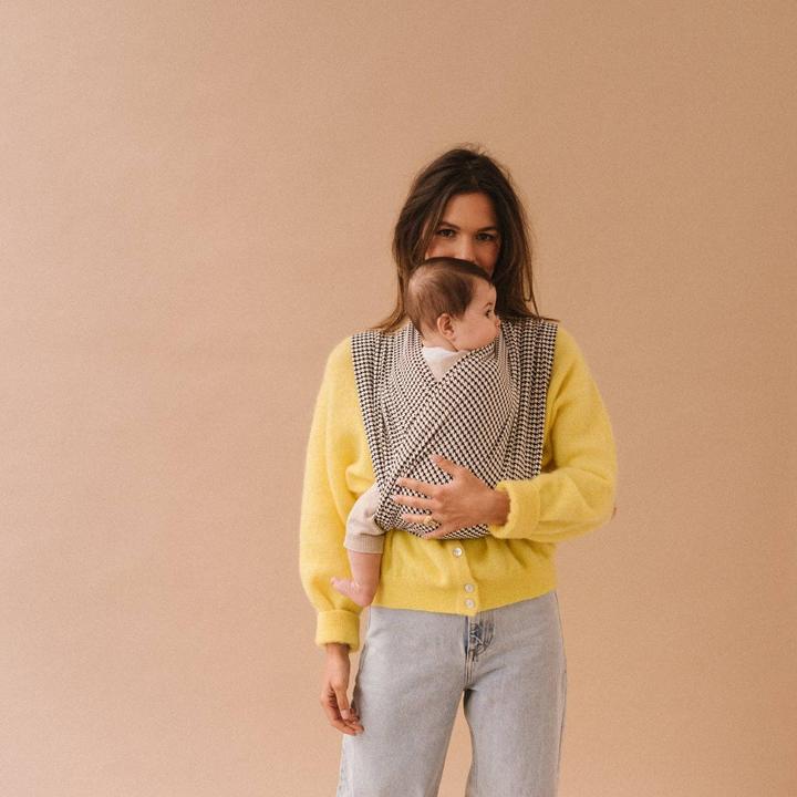 Actual product image Studio Romeo No-Tie Baby Carrier - Moss