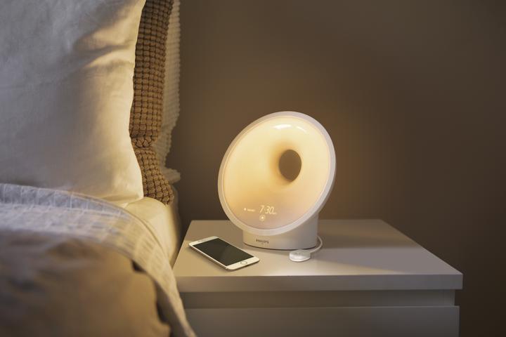 Actual product image Philips SmartSleep Connected Sleep & Wake-up Light HF3671/01