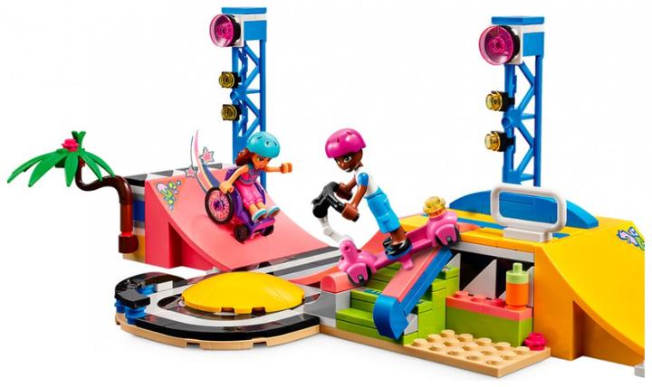 Actual product image LEGO Skatepark (41751, LEGO Friends)