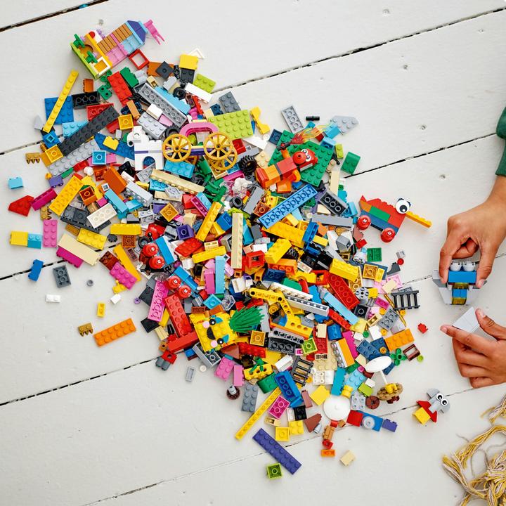 Produktbild LEGO 90 Jahre Spielspass (11021, LEGO Classic)