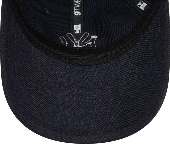 Actual product image New Era 9Forty Strapback Boucle New York Yankees