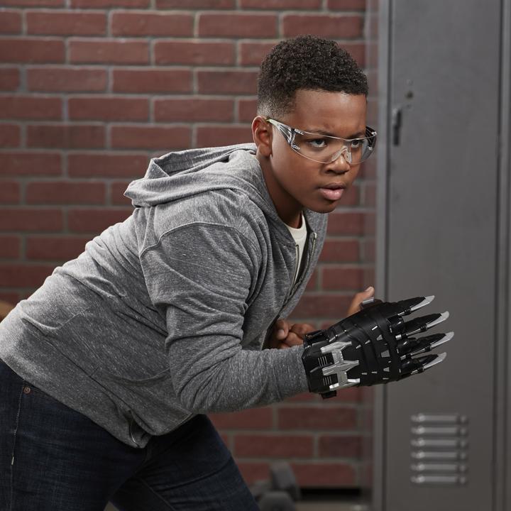 Produktbild Hasbro Avengers Black Panther-Kralle
