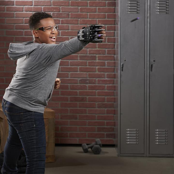 Produktbild Hasbro Avengers Black Panther-Kralle