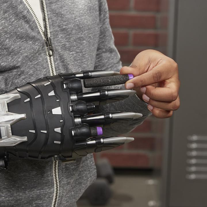 Produktbild Hasbro Avengers Black Panther-Kralle