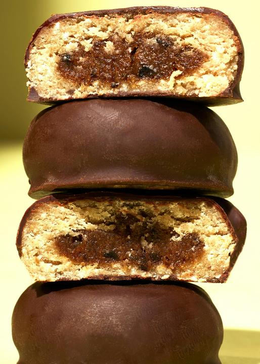Immagine prodotto KoRo Biscotto di avena biologico con ripieno di prugne e copertura di cioccolato fondente (480 g)