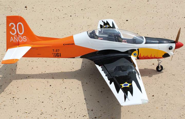 Immagine prodotto Seagull Models SG-Models ) Embraer T-27 Tucano 85" 35-40cc SENZA carrello retrattile (Elicottero in scala)