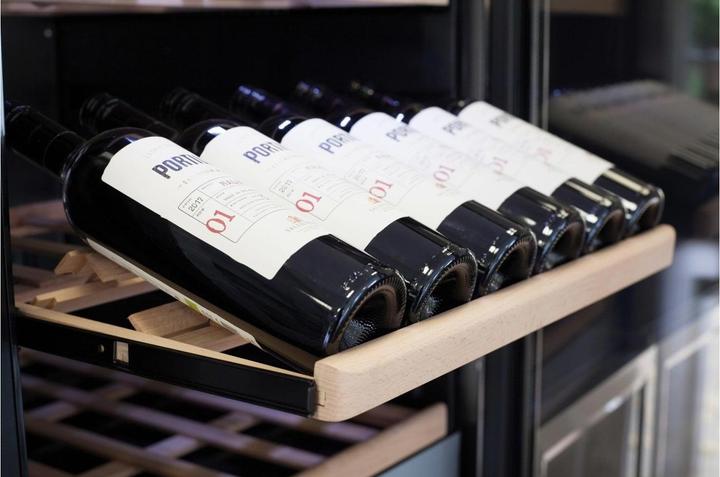 Immagine prodotto Caso WineMaster 126 Wine Cooler con compressore indipendente in acciaio inossidabile 126 Bottiglie