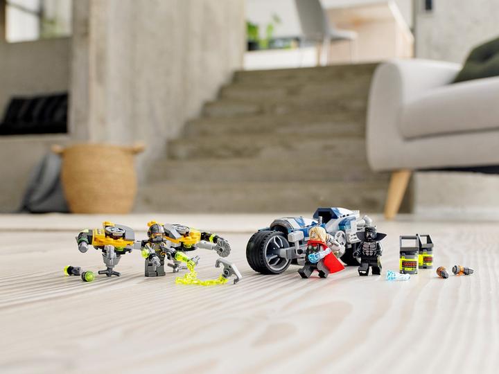 Image du produit LEGO Attaque à vélo des Avengers (76142, LEGO Marvel)
