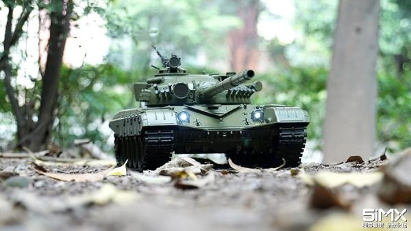 Actual product image Es-toys Heng Long RC Tank Russian T-72 (RTR Ready-to-Run)