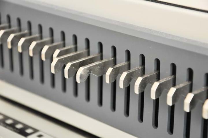 Produktbild RECOsystems Bindegerät WB 6 R (Rundloch) (Drahtbindung)