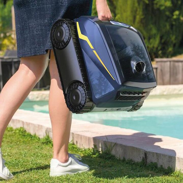 Actual product image Zodiac Freerider RF5400 iQ