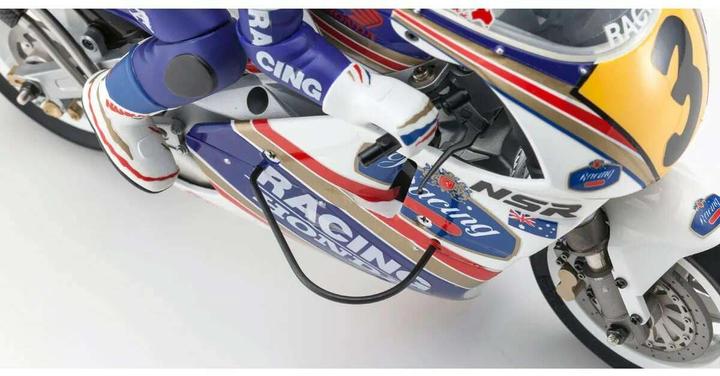 Actual product image Kyosho Motorbike Honda NSR500 1991 kit, 1:8 (Kit)