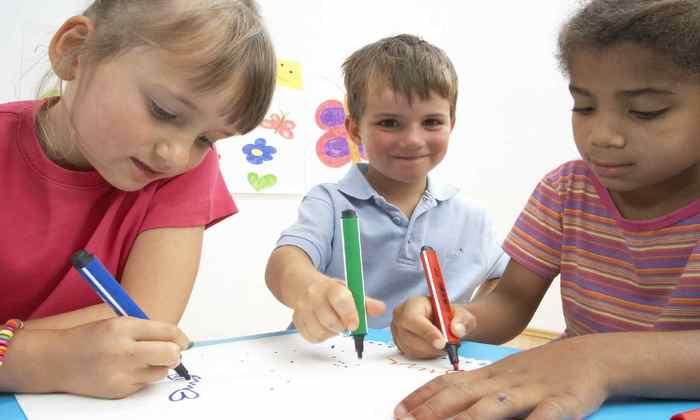 Actual product image STABILO Trio Scribbi Spring-loaded triangular felt-tip pen (Yellow, 1 x)