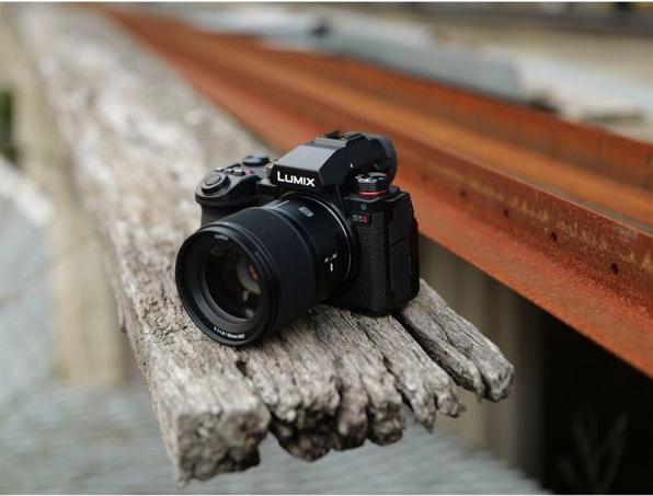 Produktbild Panasonic Lumix S5II (24.20 Mpx, Vollformat)