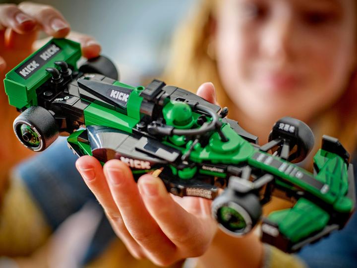Produktbild LEGO KICK Sauber F1 Team C44 Rennauto (77247, LEGO Speed Champions)