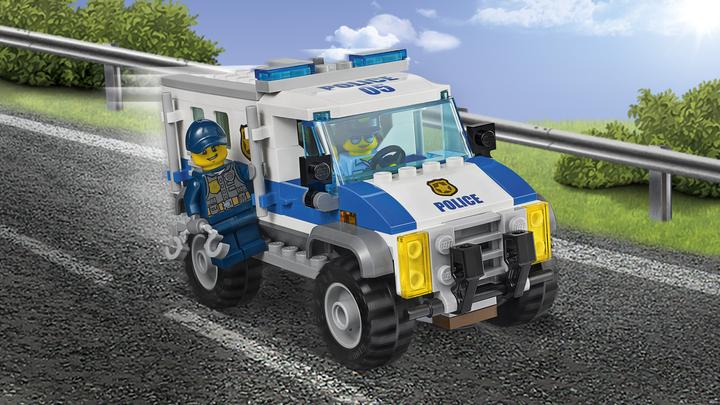 Actual product image LEGO City bank robbery (60140, LEGO City)