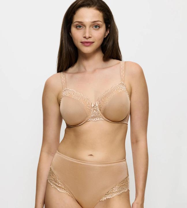 Actual product image Triumph Ladyform Soft W" cup bra (80 H, Single pack)