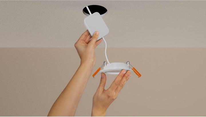 Actual product image Philips Hue White & Color Ambiance Slim Recessed (1200 lm)