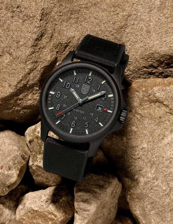 Actual product image Luminox Atacama Field 1960 Series (Analogue wristwatch, 43 mm)