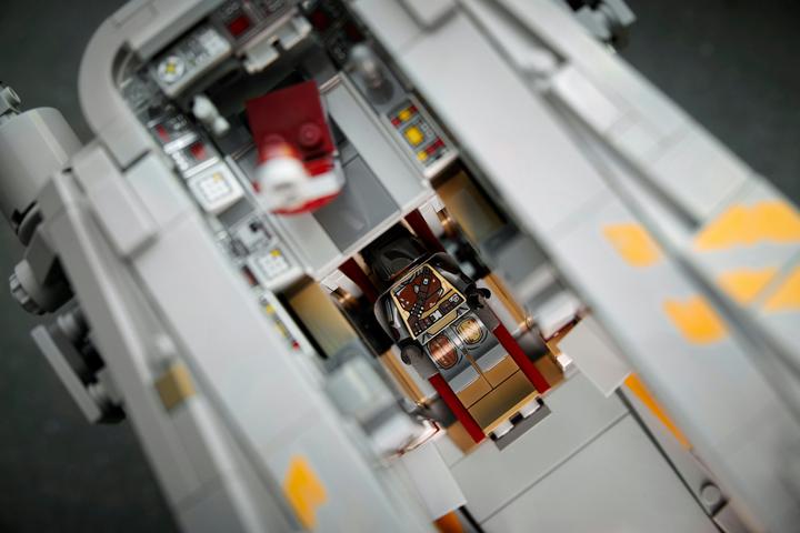 Actual product image LEGO The Razor Crest (75331, LEGO Rare Sets)
