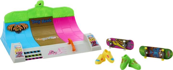 Image du produit Hot Wheels Skate Tony Hawk HQ Skatepark mit 2 exklusiven Fingerboards und 2 Paar Skateschuhen